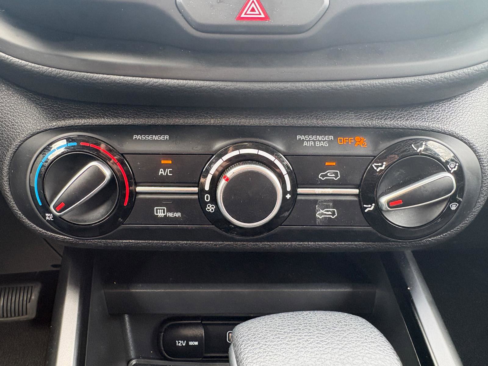 Used 2025 Kia Soul LX image 26