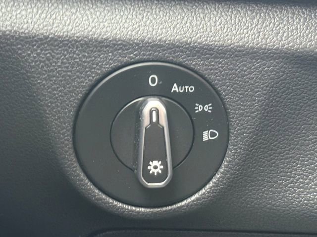 Used 2022 Volkswagen Jetta SE image 12