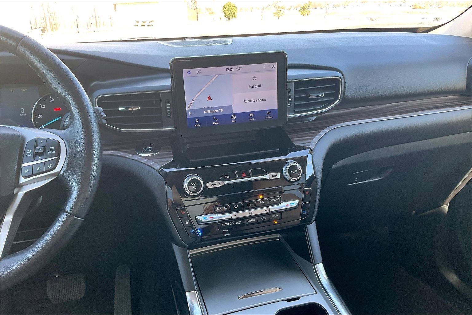 Used 2023 Ford Explorer Limited image 6