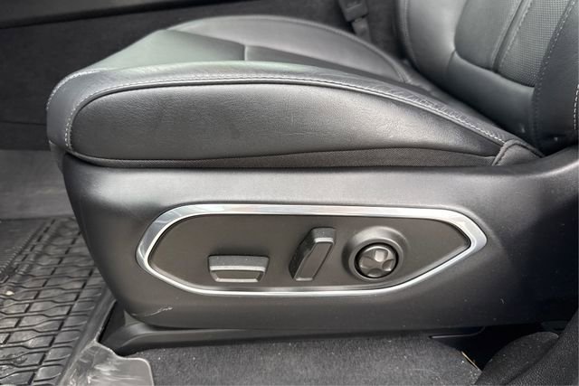 Used 2024 Jeep Wagoneer Series II w/ Convenience Group I AWD/4WD image 18