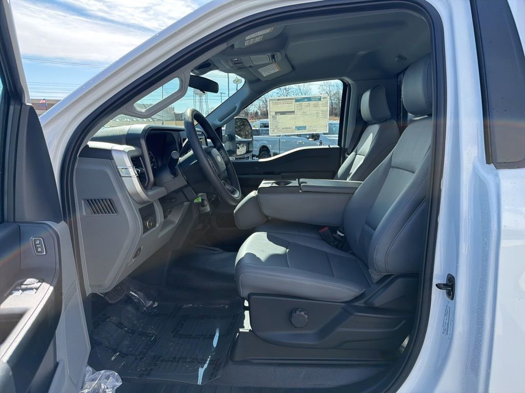 New 2026 Ford F450 XL w/ XL Chrome Package RWD image 10