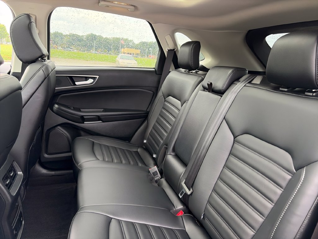 Used 2024 Ford Edge SEL w/ Convenience Package AWD/4WD image 30