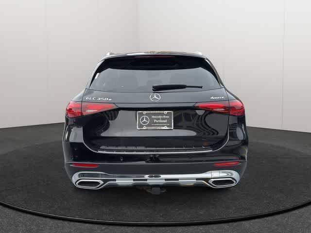 Used 2025 Mercedes-Benz GLC 350e 4MATIC image 5