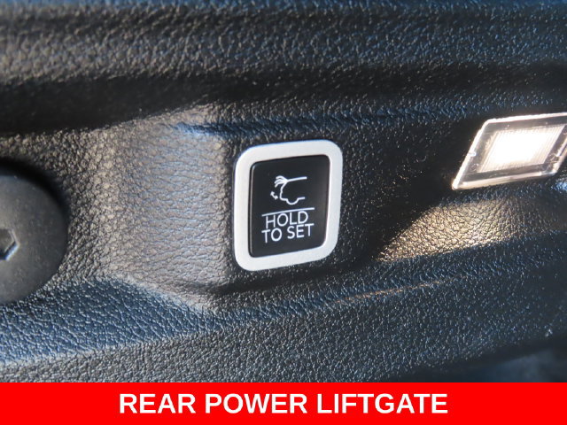 Used 2023 Jeep Grand Cherokee L Laredo AWD/4WD image 34