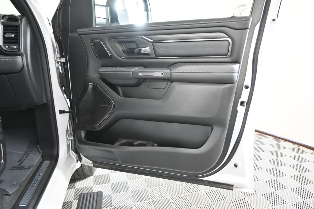 Used 2024 RAM 1500 Limited AWD/4WD image 13