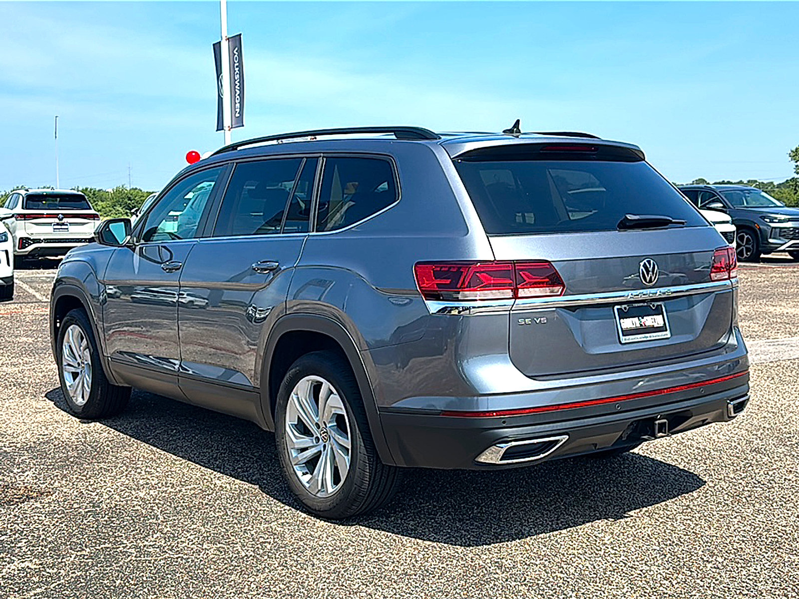 Used 2021 Volkswagen Atlas SE FWD image 6
