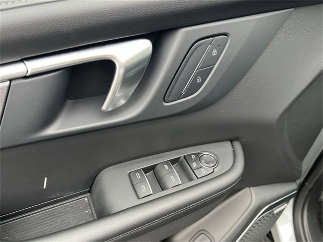 Certified 2025 Buick Enclave Sport Touring image 15