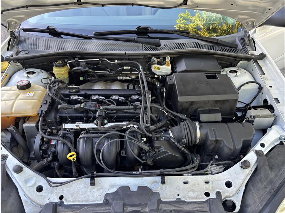 Used 2005 Ford Focus SES FWD image 15