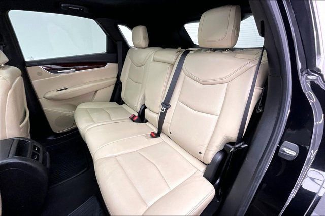 Used 2017 Cadillac XT5 Premium Luxury w/ Driver Assist Package image 18