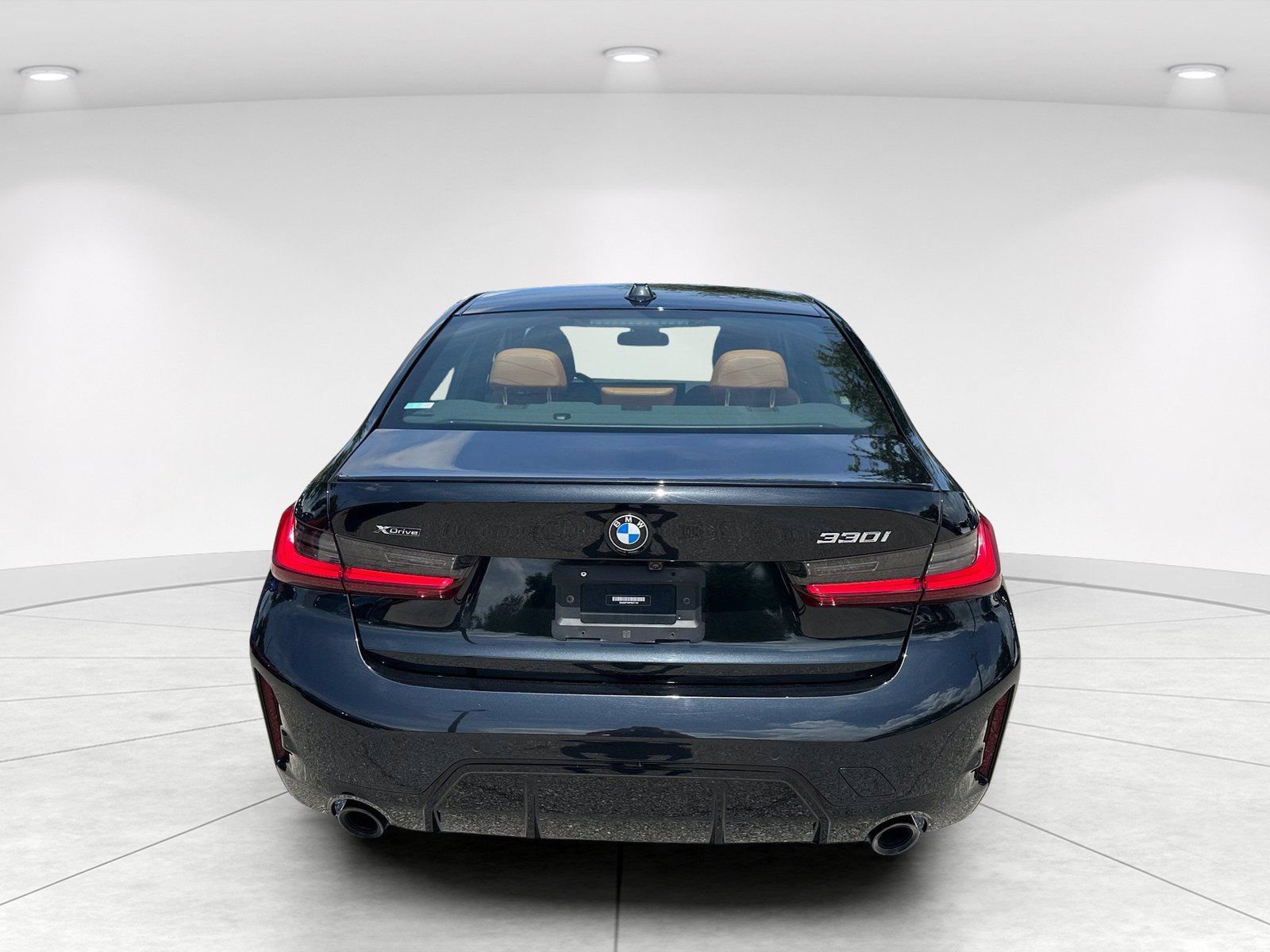 Certified 2023 BMW 330i xDrive Sedan w/ M Sport Package AWD/4WD image 6