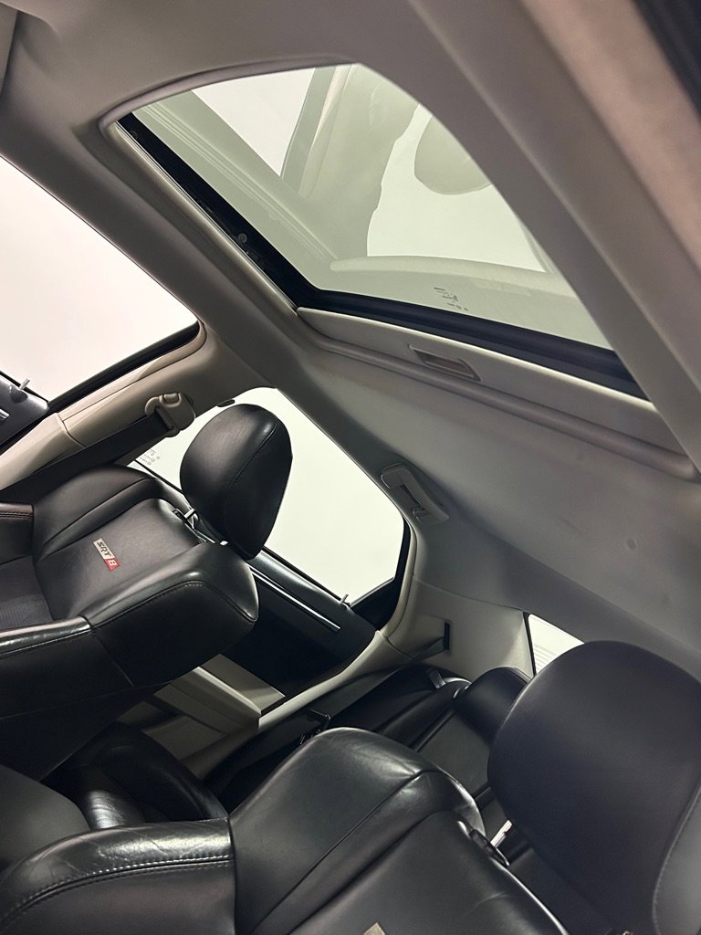 Used 2006 Chrysler 300 SRT8 image 17