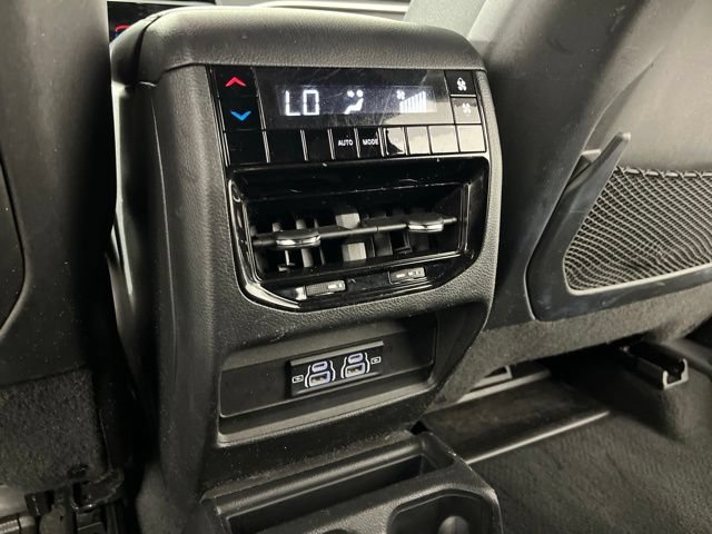 Used 2024 Jeep Grand Cherokee L Laredo RWD image 46