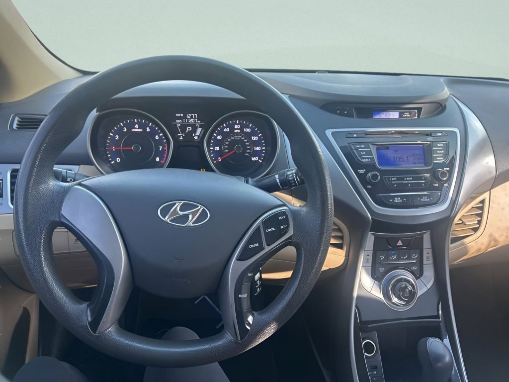Used 2013 Hyundai Elantra GLS image 22