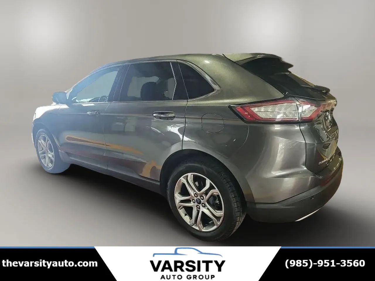 Used 2016 Ford Edge Titanium FWD image 2