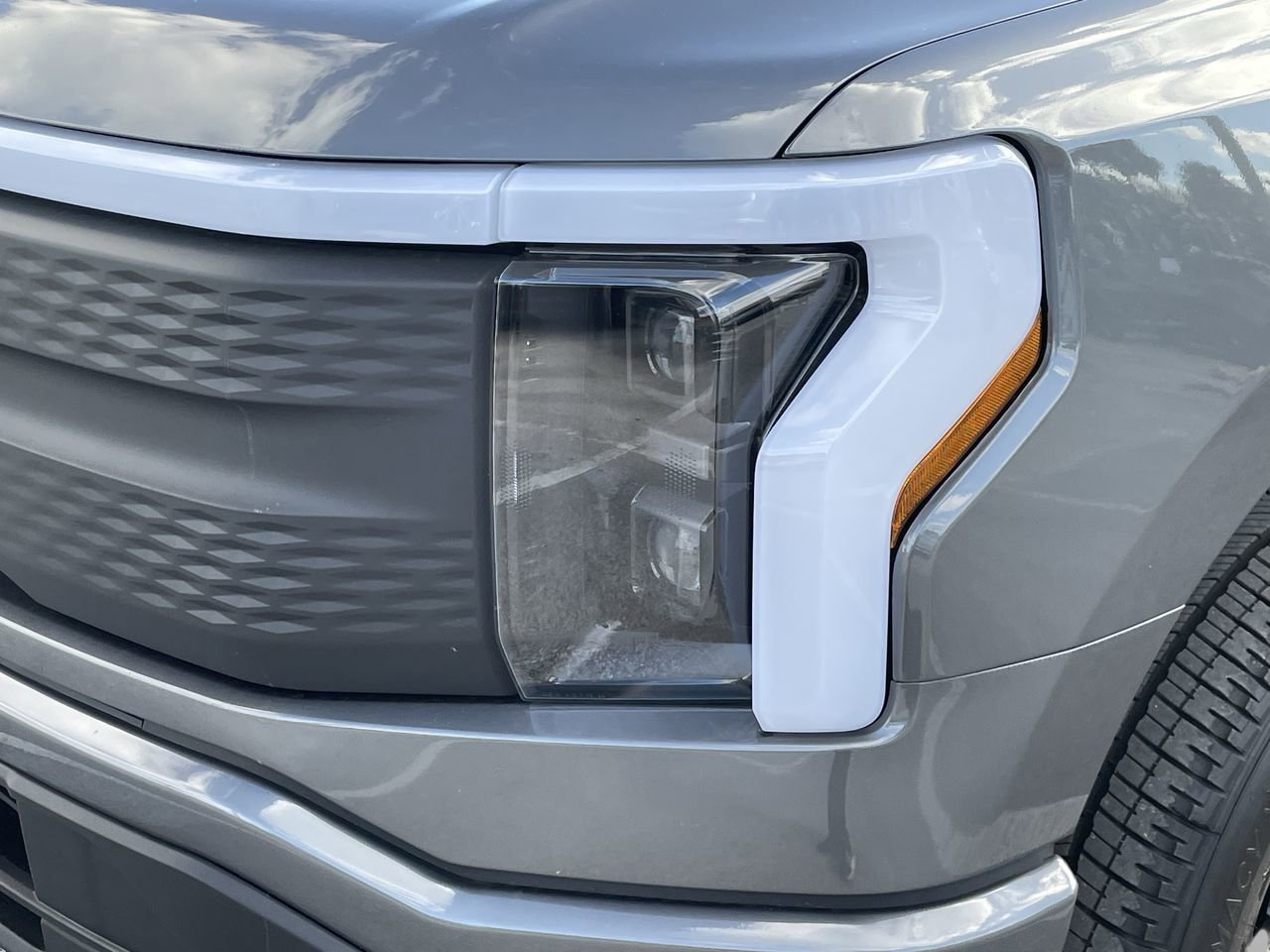 Used 2025 Ford F150 Lightning XLT image 6