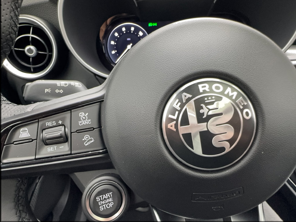 New 2026 Alfa Romeo Stelvio Sprint AWD/4WD image 47