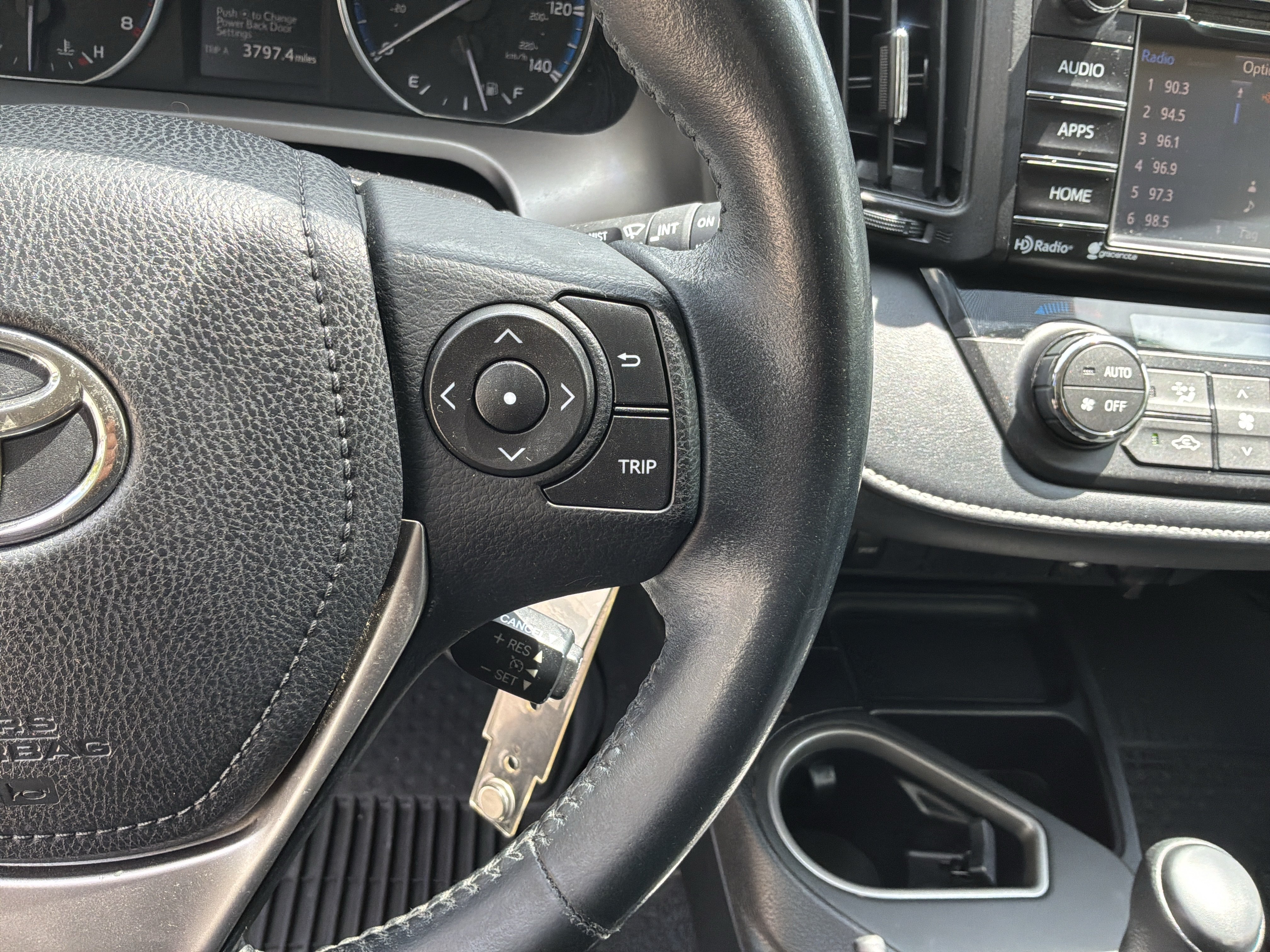 Used 2016 Toyota RAV4 XLE AWD/4WD image 20