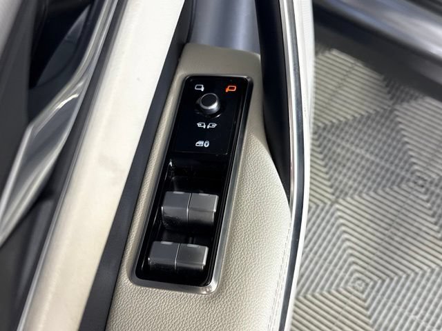 Used 2024 Jaguar F-PACE R-Dynamic S AWD/4WD image 31