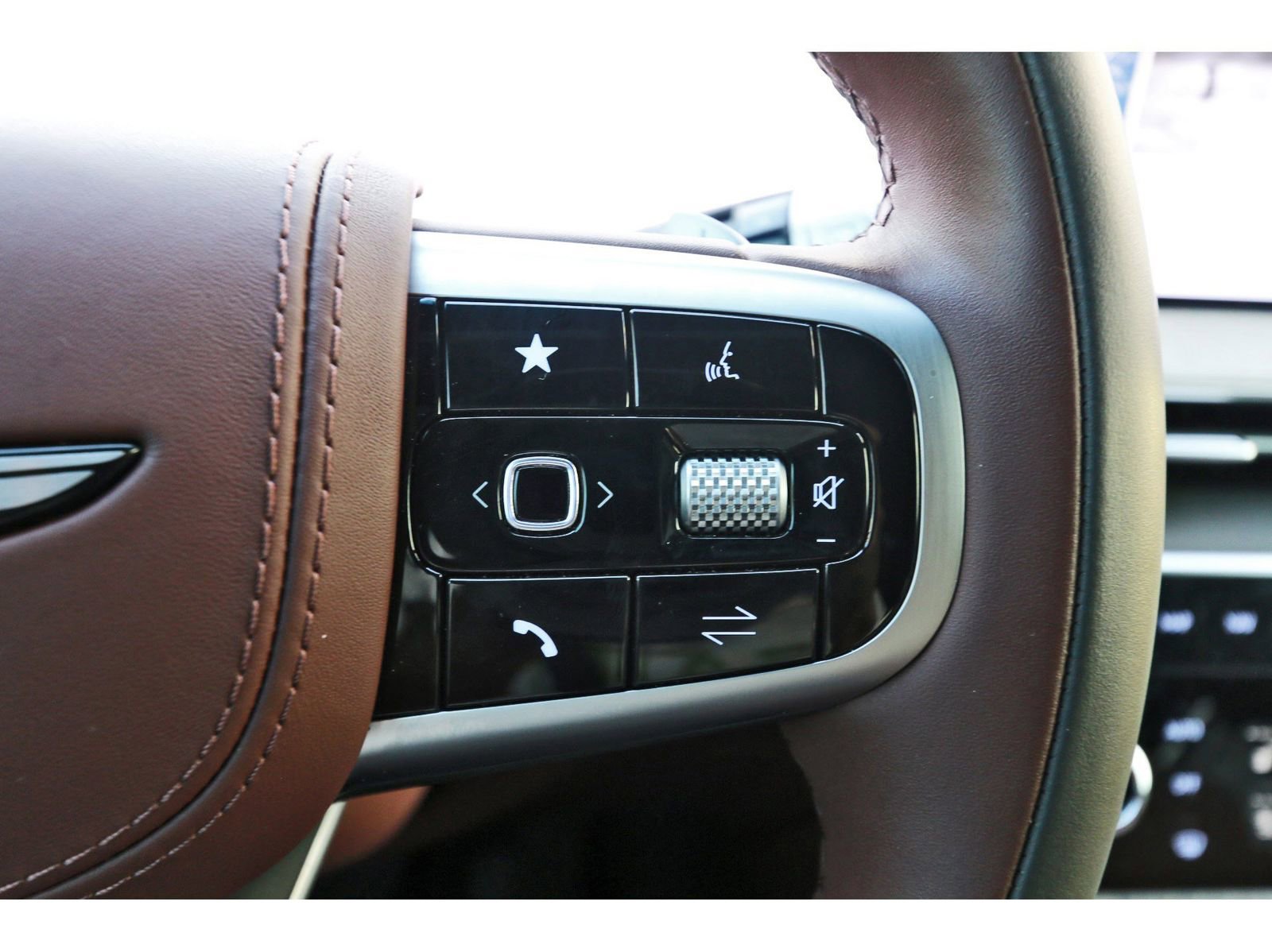 Used 2025 Genesis GV80 3.5T Prestige image 18