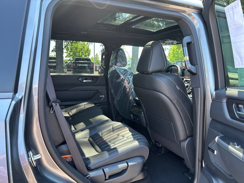 New 2026 Nissan Armada PRO-4X AWD/4WD image 19