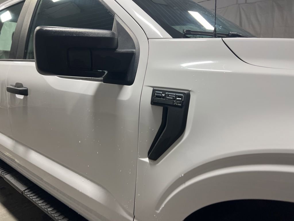 Used 2021 Ford F150 XL w/ Trailer Tow Package image 9