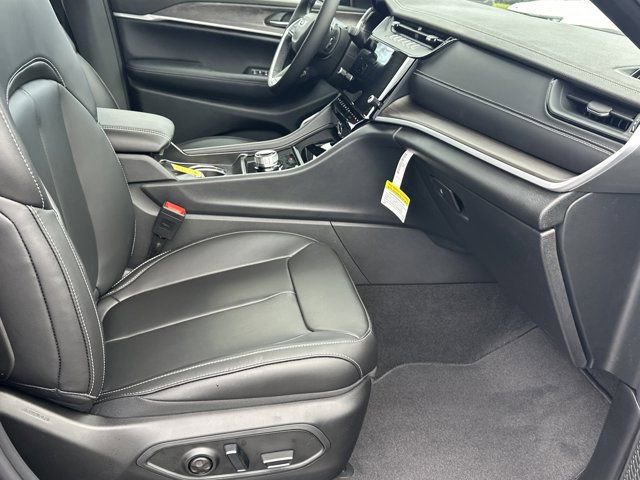 New 2026 Jeep Grand Cherokee Limited image 13