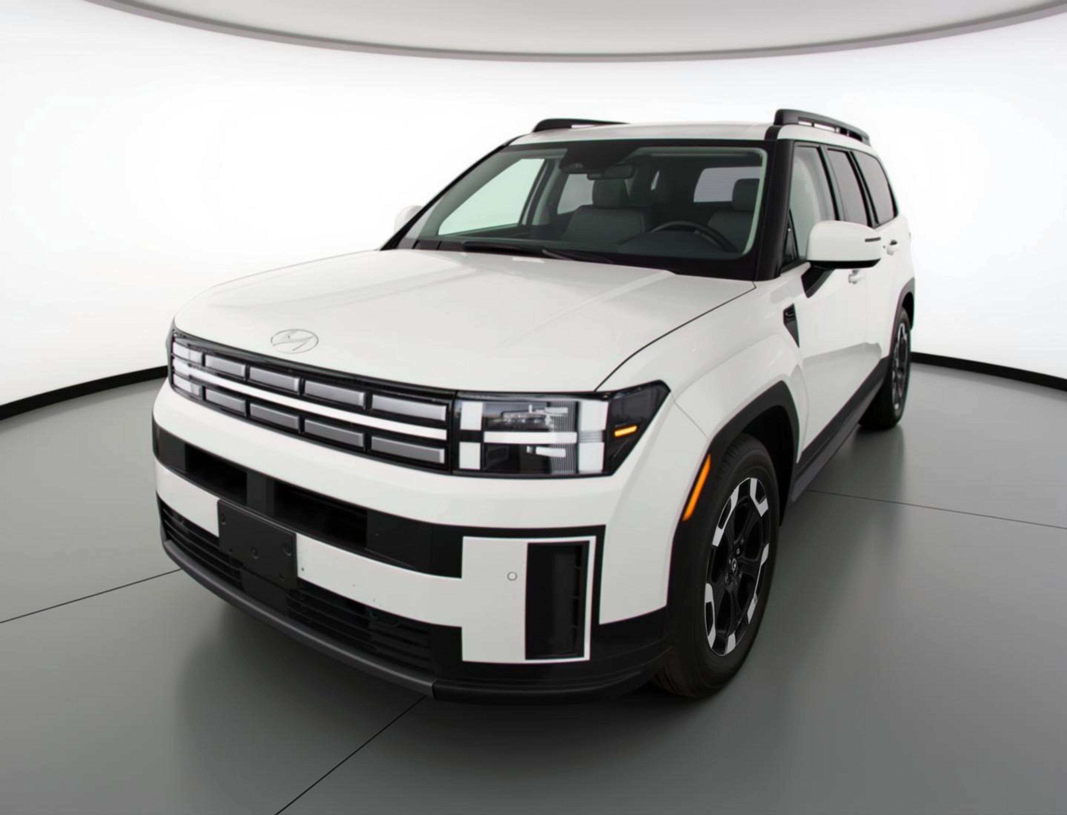 Used 2025 Hyundai Santa Fe SEL image 3