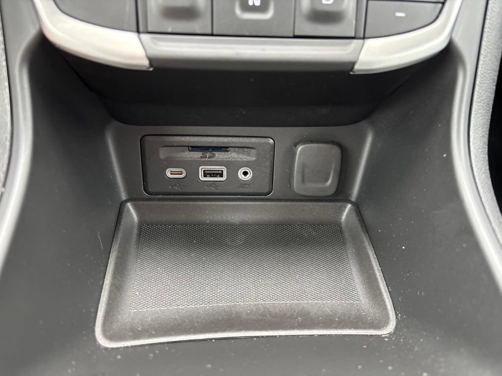 Used 2023 GMC Terrain SLT AWD/4WD image 30