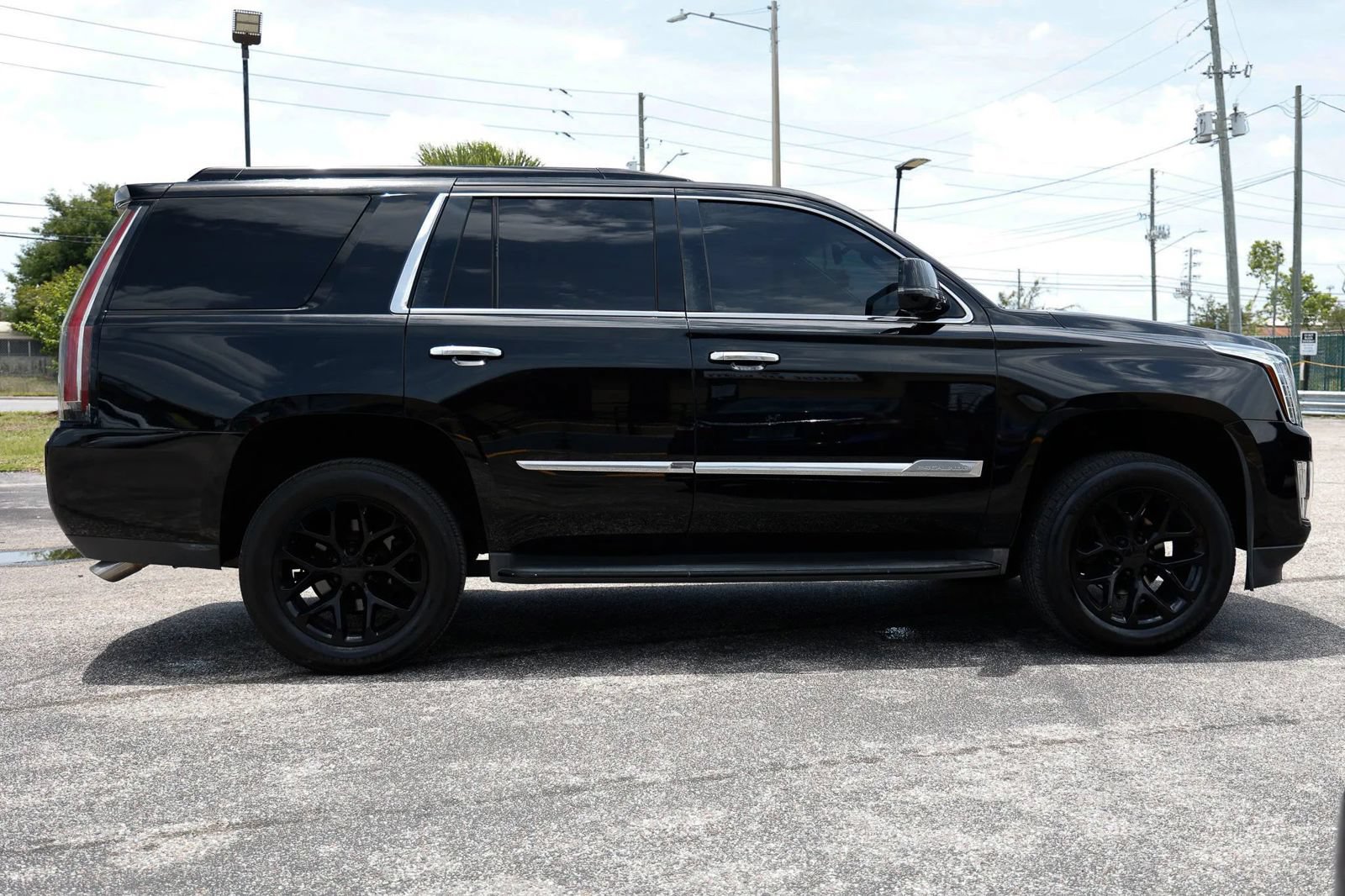 Used 2016 Cadillac Escalade 2WD image 8