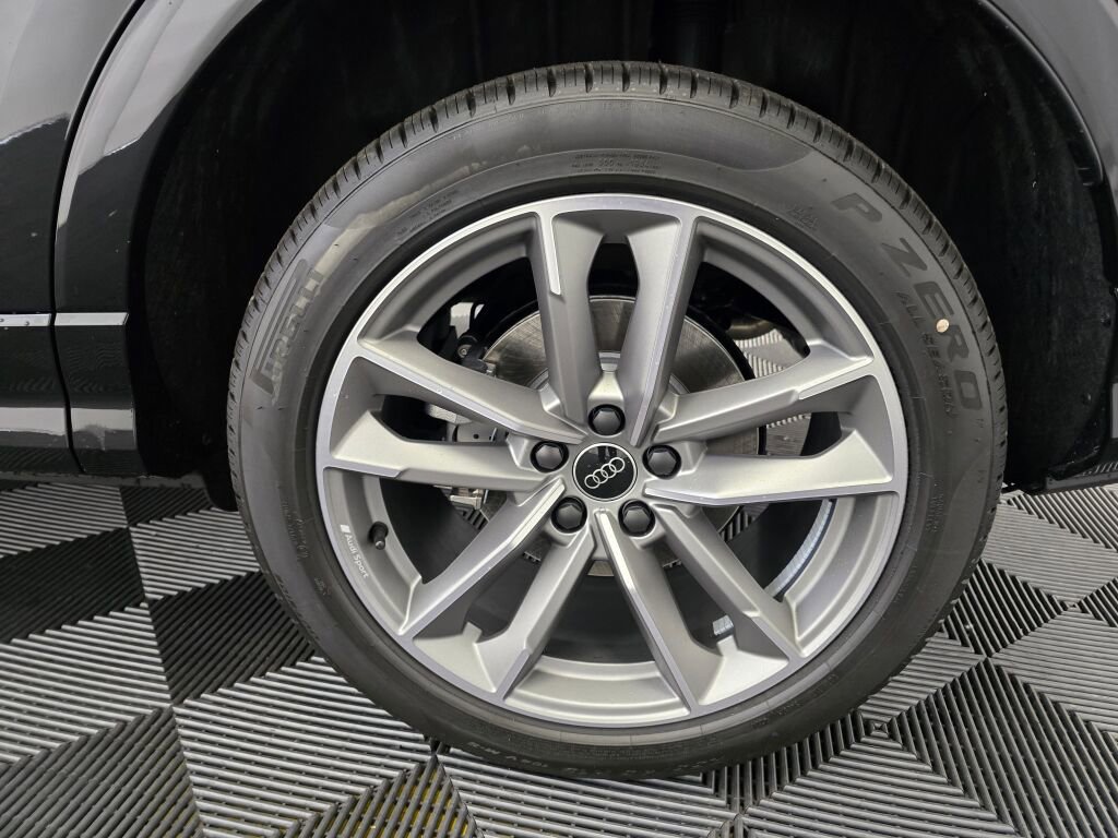New 2025 Audi Q3 2.0T Premium image 19