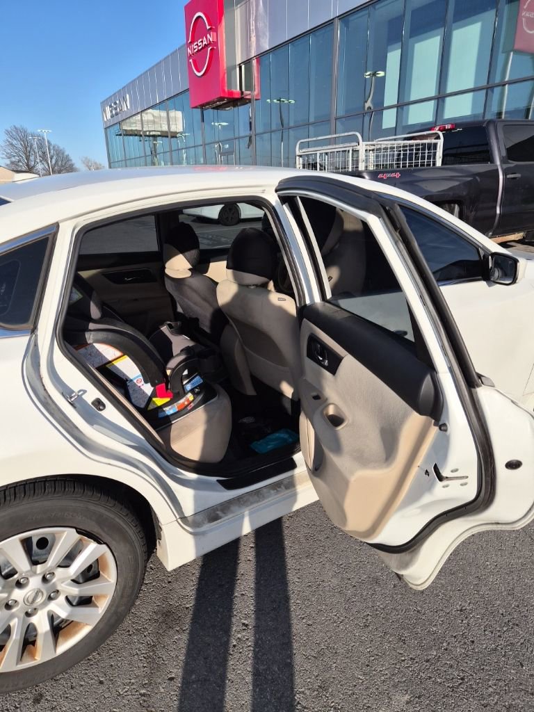 Used 2015 Nissan Altima 2.5 S w/ Power Driver Seat Package image 14