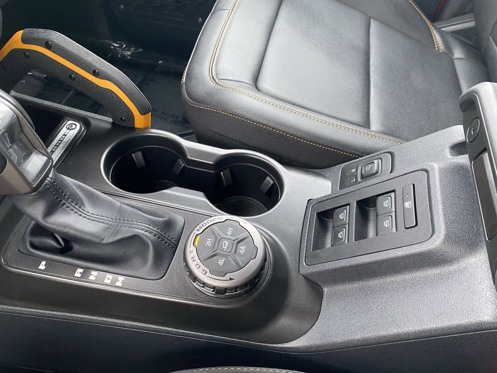 Used 2023 Ford Bronco Badlands image 20