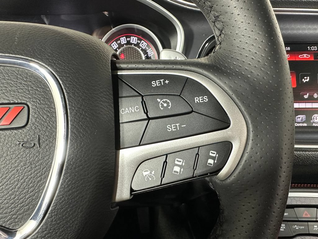 Used 2015 Dodge Challenger R/T Scat Pack RWD image 12