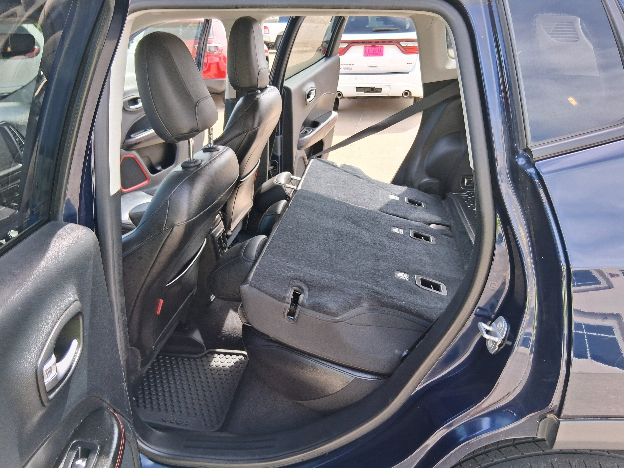 Used 2021 Jeep Compass Trailhawk AWD/4WD image 25