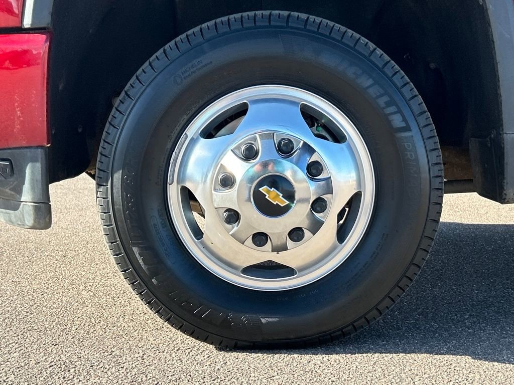 Used 2022 Chevrolet Silverado 3500 High Country w/ Safety Package II image 30