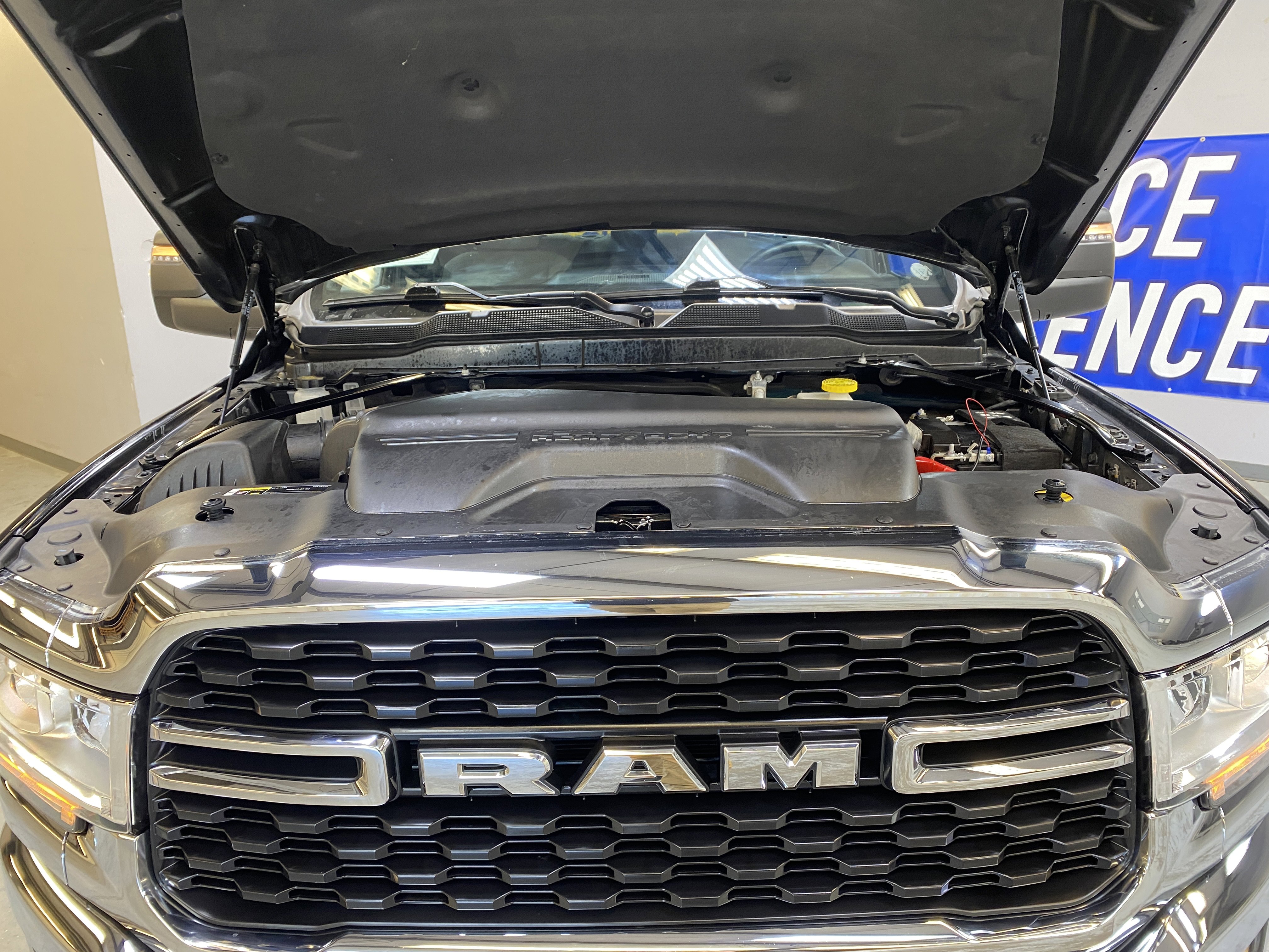 Used 2024 RAM 2500 Big Horn w/ Bed Utility Group image 9