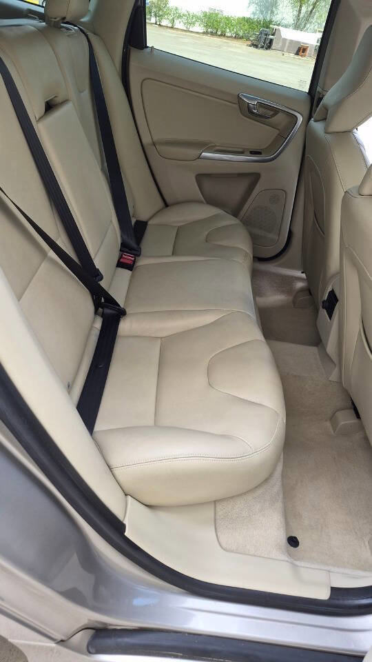 Used 2015 Volvo XC60 T5 Premier FWD image 46