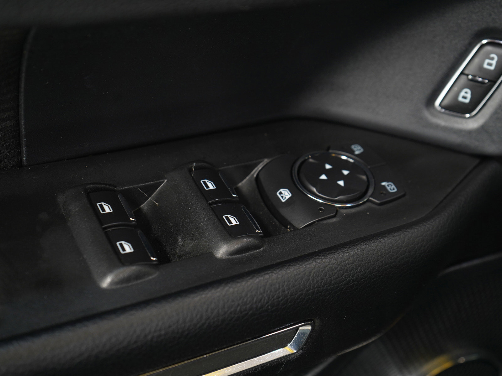 Used 2021 Ford Expedition XLT AWD/4WD image 25