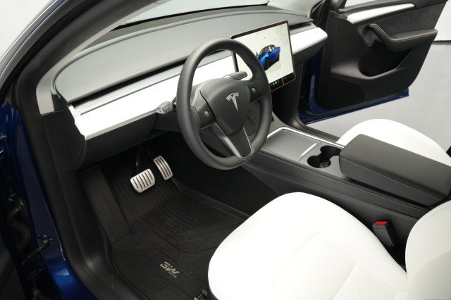 Used 2025 Tesla Model Y Performance AWD/4WD image 20