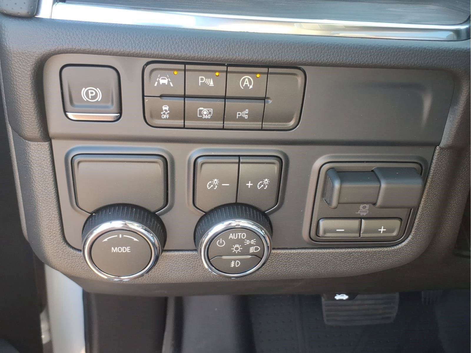 New 2026 Chevrolet Tahoe Premier w/ Sun And Tow Package RWD image 18