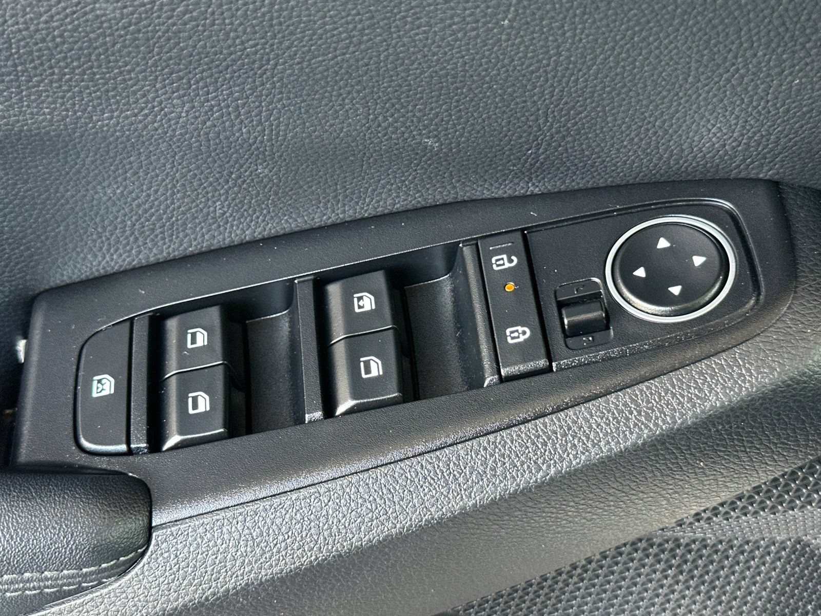 Certified 2024 Kia Seltos S FWD image 13