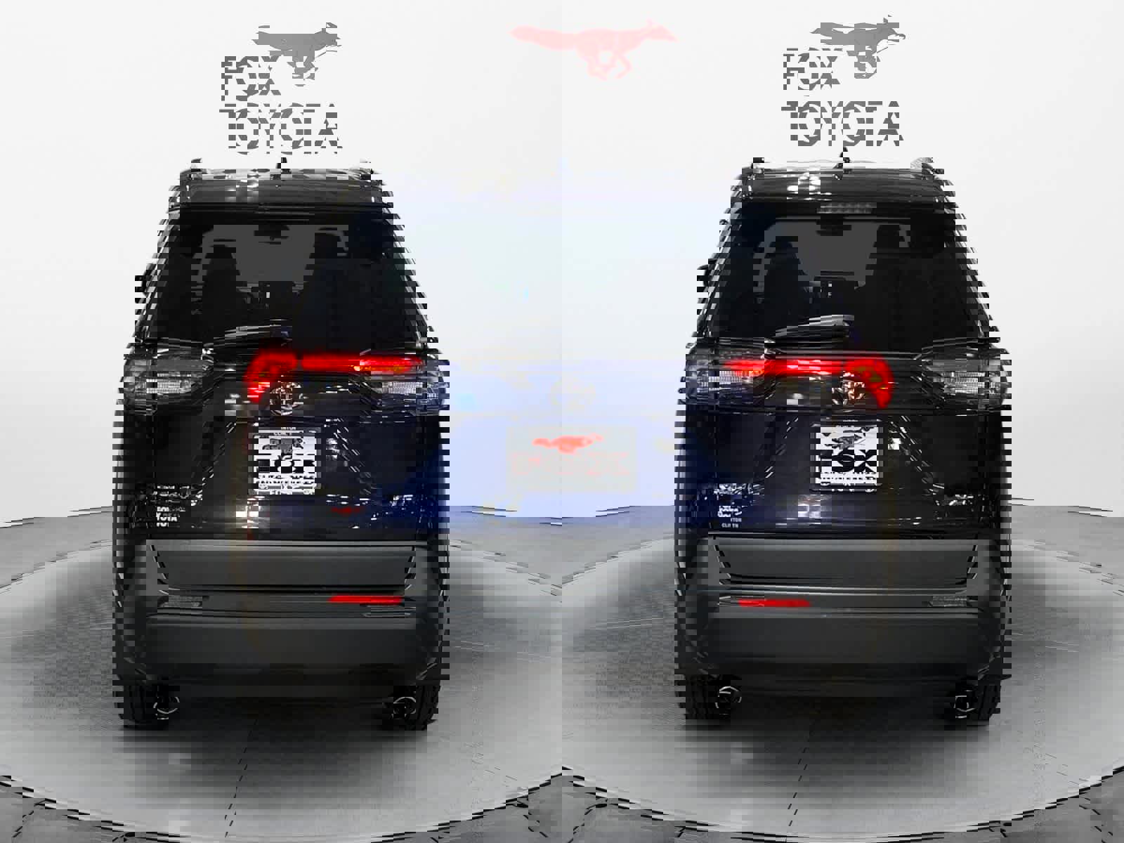 Used 2019 Toyota RAV4 XLE w/ Convenience Package FWD image 5