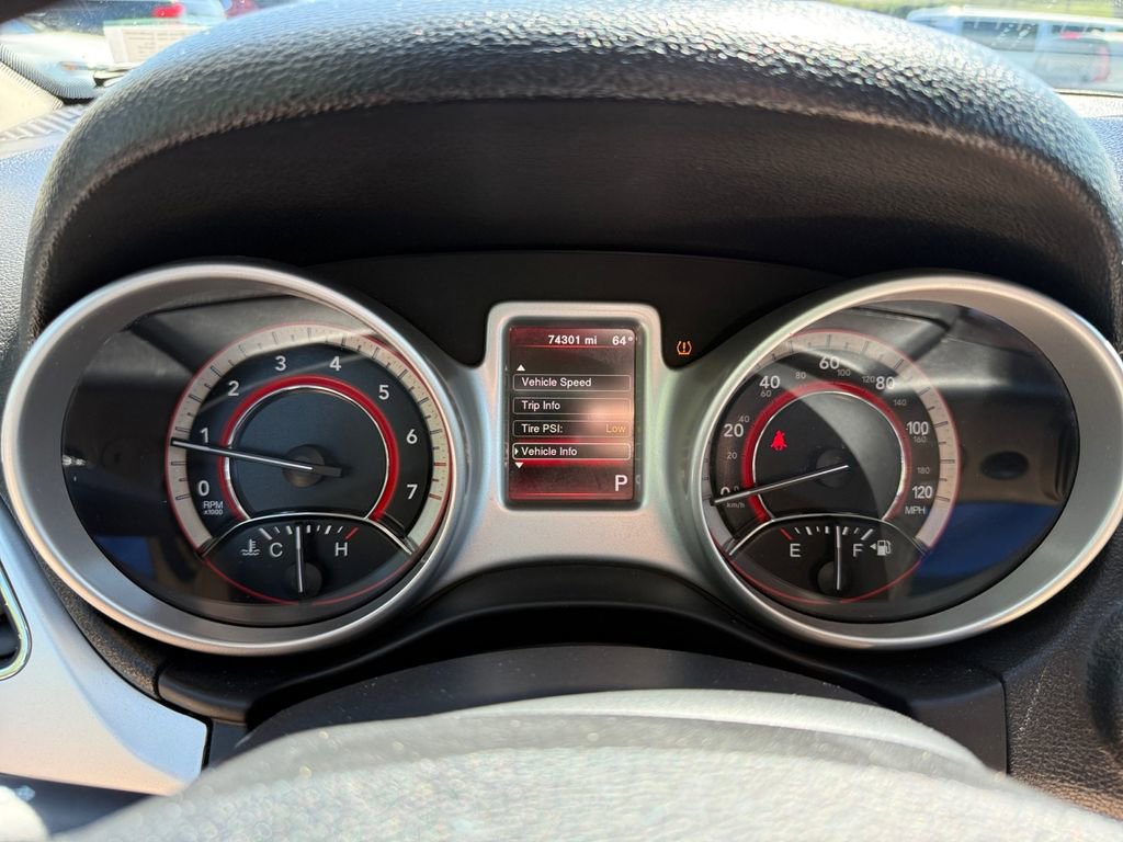 Used 2020 Dodge Journey SE w/ Blacktop Package FWD image 16