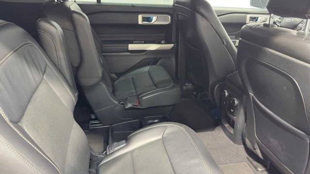 Used 2020 Ford Explorer Limited w/ Hybrid Equipment Group 310A RWD image 16