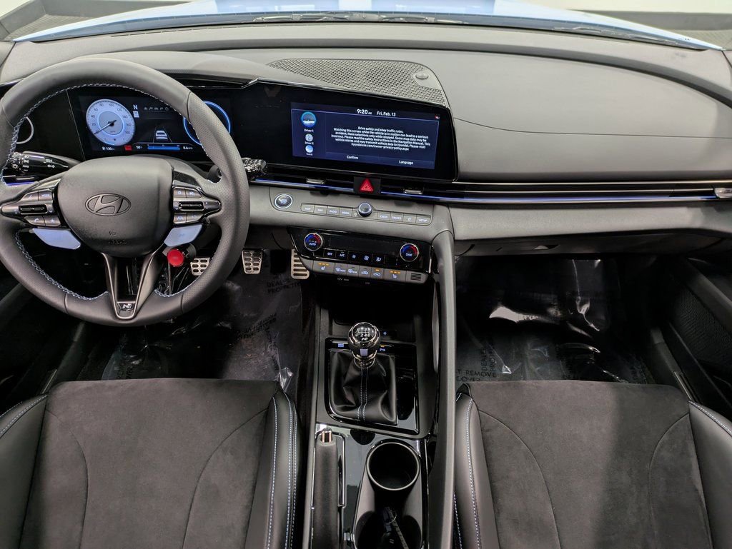 Used 2025 Hyundai Elantra N Base image 23