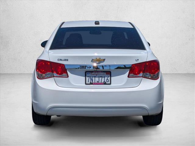 Used 2016 Chevrolet Cruze LT w/ Technology Package FWD image 7