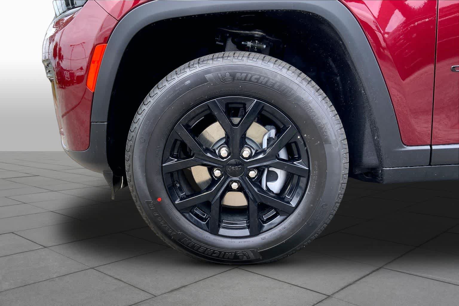 New 2026 Jeep Grand Cherokee Altitude RWD image 8