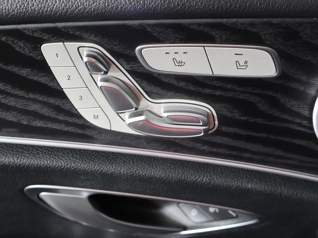 Used 2020 Mercedes-Benz E 350 4MATIC Sedan w/ Driver Assistance Package image 39
