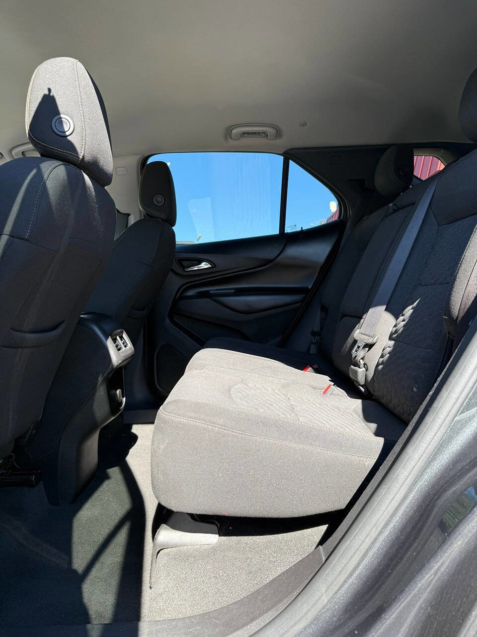 Used 2018 Chevrolet Equinox LT image 11