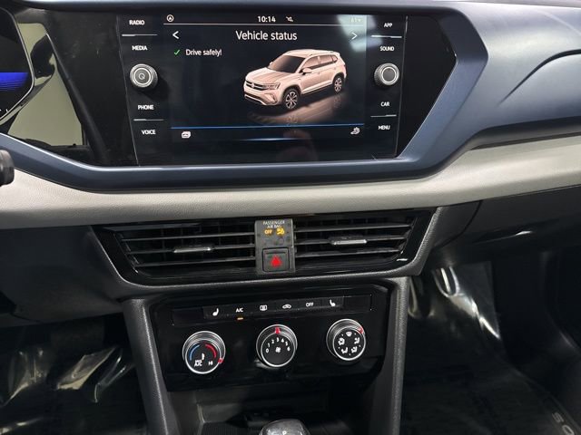 Used 2023 Volkswagen Taos SE w/ Panoramic Sunroof Package image 19